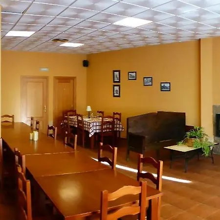 Apartamentostrevejo La Noguera 아파트 Villamiel