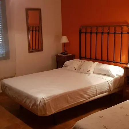 Apartamentostrevejo La Noguera *