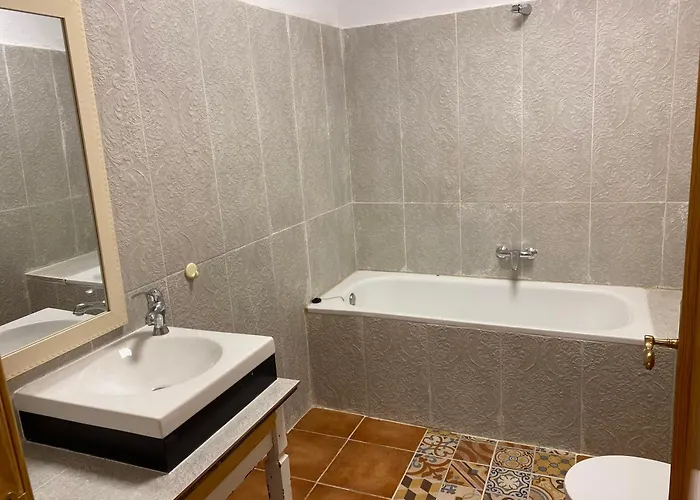 Apartamentostrevejo La Noguera *