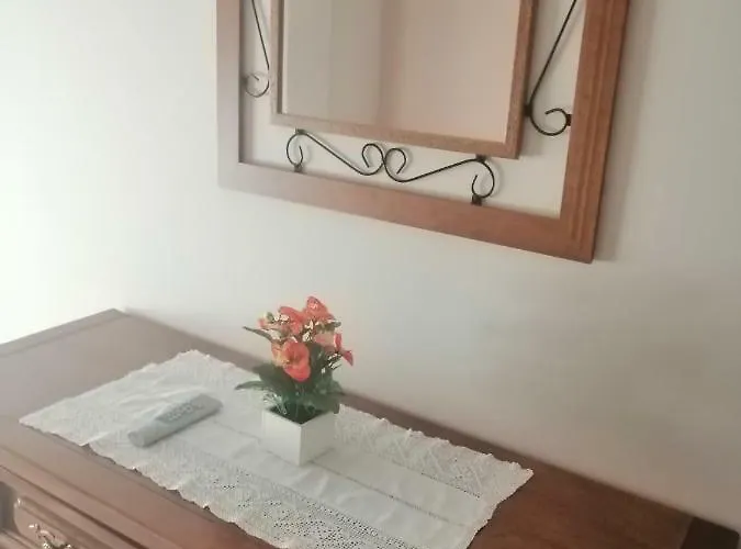 Apartamentostrevejo La Noguera * Villamiel