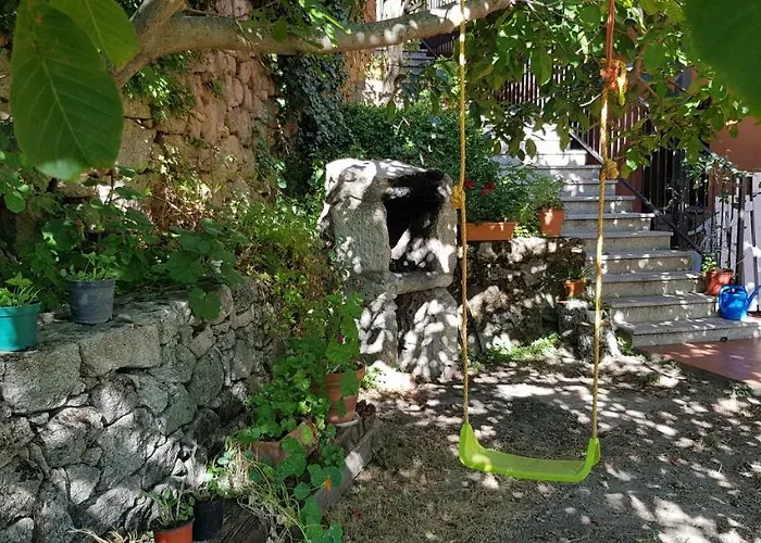 Apartamentostrevejo La Noguera * Villamiel